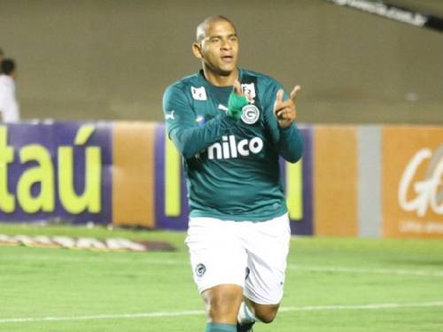 Photo: Brazilian striker Walter, 24, took minnows Goias to the verge of the Copa Libertadores last season and earned a move to Fluminese in January. Can a national call-up be next?