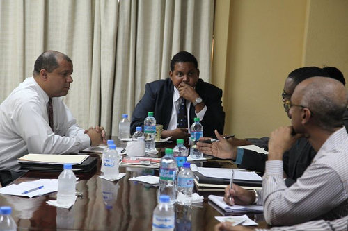 Photo: Sport Minister Darryl Smith (centre) meets with TTGF president David Marquez and his executive committee. (Courtesy SPORTT)