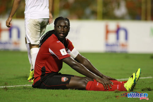 Photo: Trinidad and Tobago Kenwyne Jones takes a breather during Russia 2018 World Cup qualifying action at the Hasely Crawford Stadium in Port of Spain on Friday 2 September 2016. (Courtesy Chevaughn Christopher/Wired868