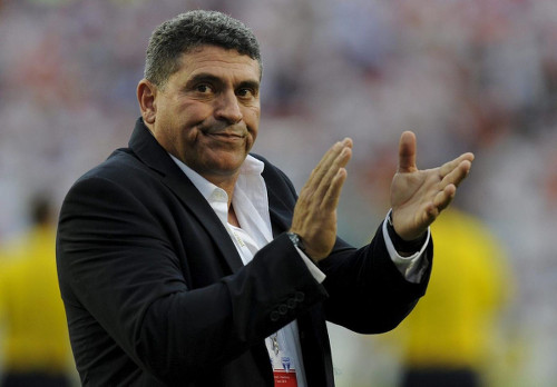 Photo: Former Ecuador and Honduras coach Luis Fernando Suarez. (Copyright Alchetron)