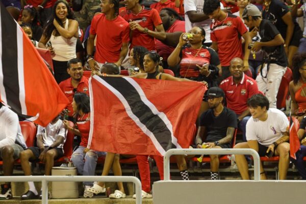 T amp T resume WCQ campaign x Cura ao - Warriors Fans Flag Ml Ftr 600x400